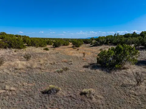 Land in Santa Fe, NM