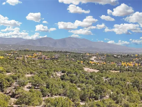 Land in Las Estrellas Community