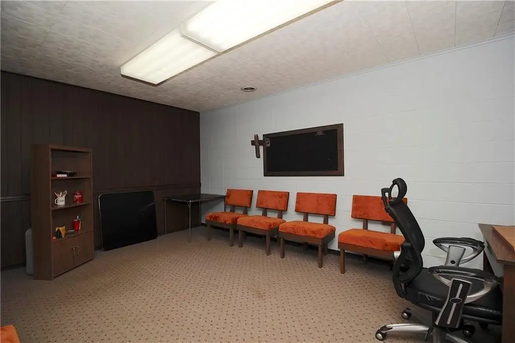 Picture 19