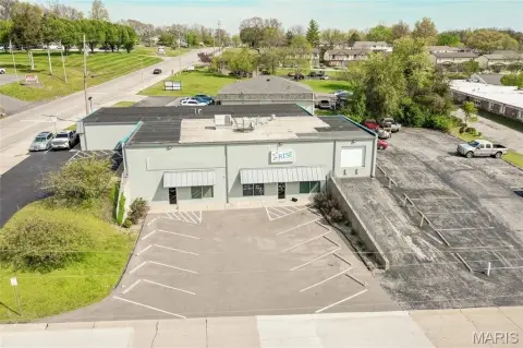 Two-Story Flex Office/Warehouse
