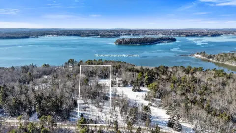 Oceanfront Land Parcel in Sullivan