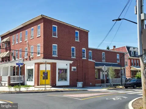 Lancaster City Brick Multi-Unit Building