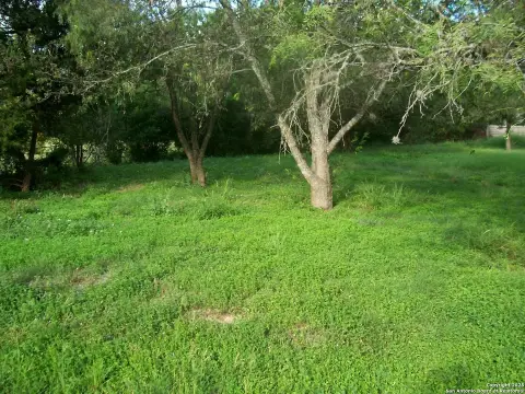 Residential Land in San Antonio, TX