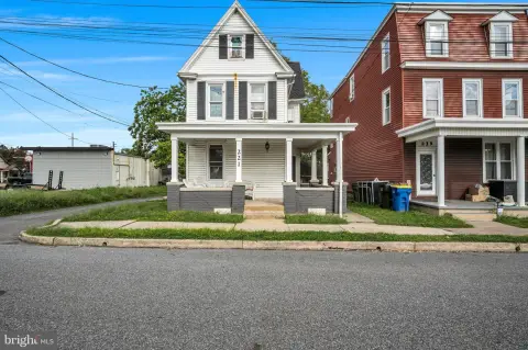 Updated Two-Unit Duplex