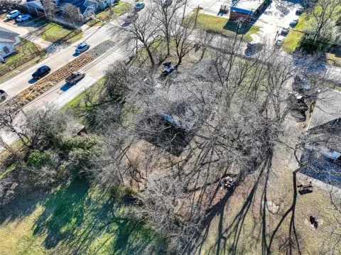 Commercial Land in High-Growth Area