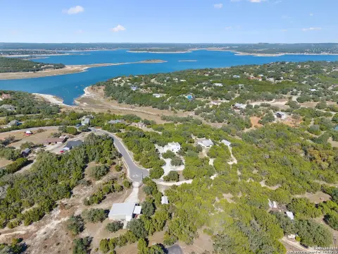 Waterfront Land in Canyon Lake