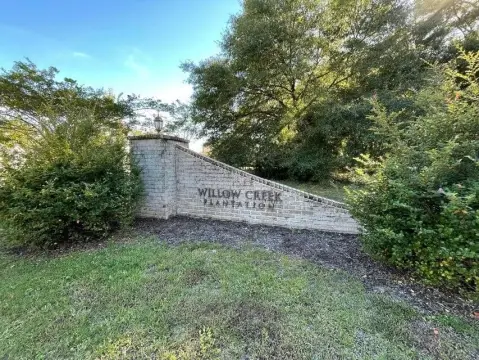 Residential Land in Crestview, FL