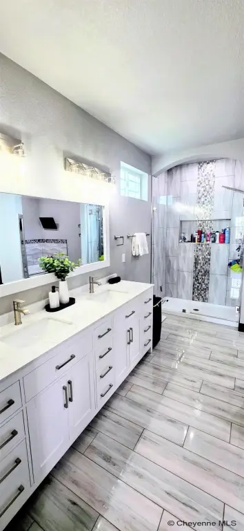 Picture 12