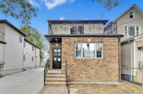 Jamaica Multifamily House For Sale