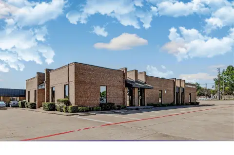 Multi-Office Retail Building