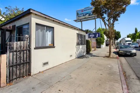 Triplex with Billboard Income