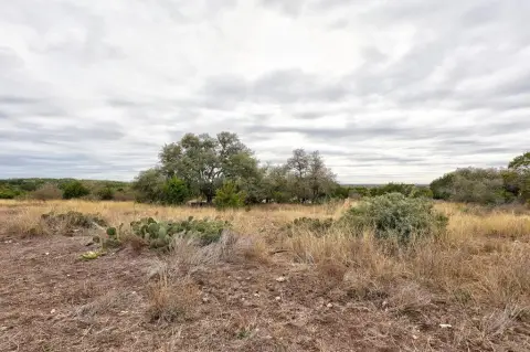 Secluded Recreational Acreage in Hunt, TX