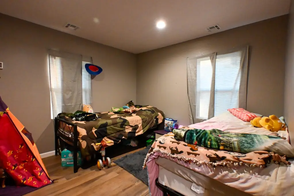 Picture 7