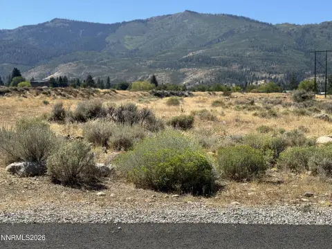 Verdi Land with Mountain Views