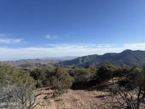 Bisbee Land with Mountain Views