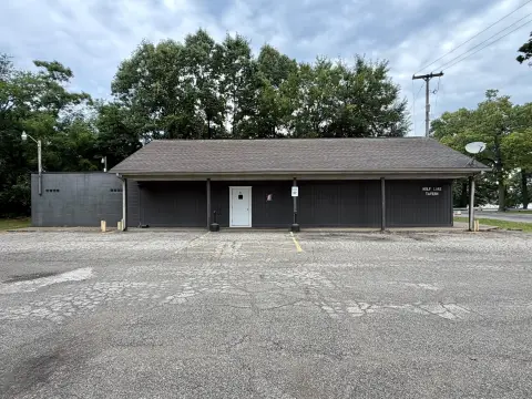 Wolf Lake Tavern Bar