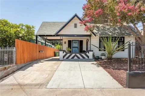 Remodeled Los Angeles Quadruplex