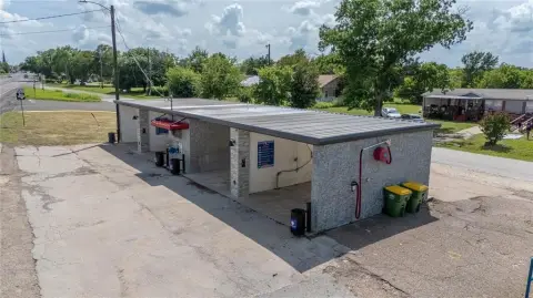 Renovated Car Wash on Highway