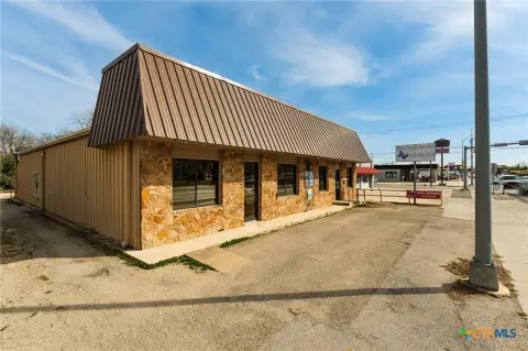 Lampasas Commercial Investment Opportunity
