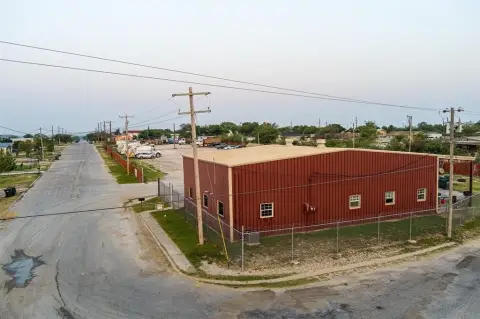 Del Rio Warehouse Investment Opportunity