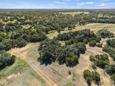 25 Acres in Willow City
