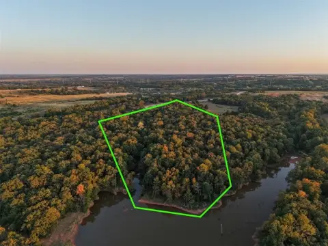 10 Acre Homesite Near McLoud