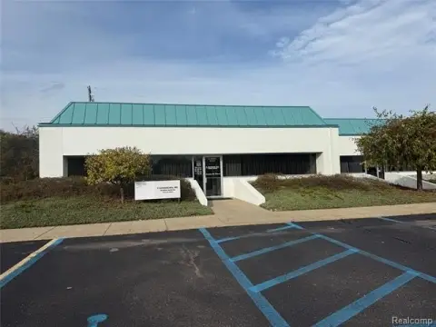 Flint Medical/Office Suite For Sale