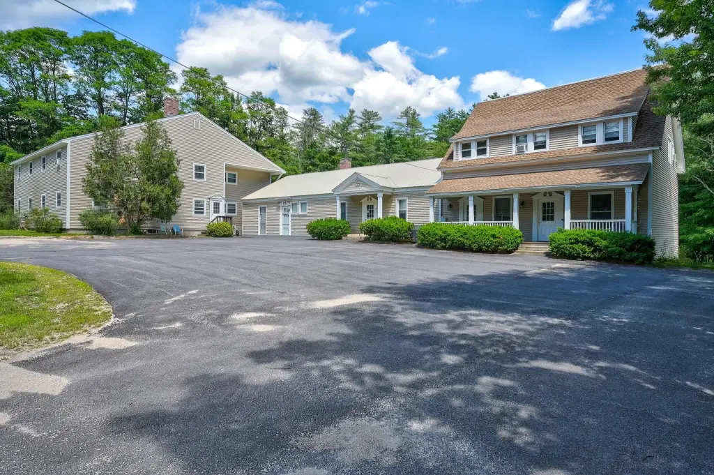 621 Kearsarge Rd, North Conway, NH 03860