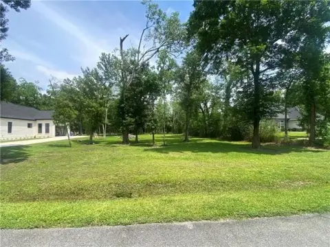 Residential Land in Arbors Estates