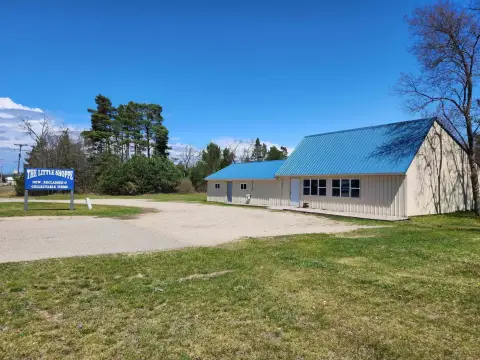 Versatile Commercial Building Near Harrison