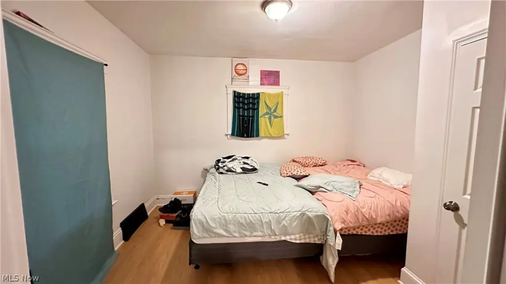 Picture 12