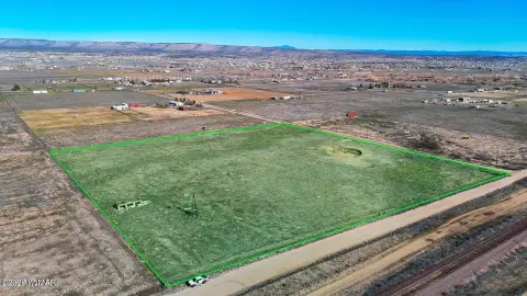 10-Acre Corner Lot in Paulden