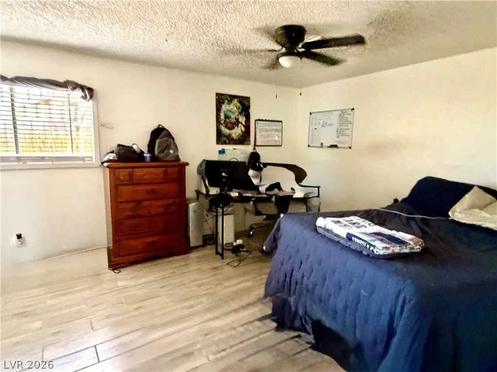 Picture 13