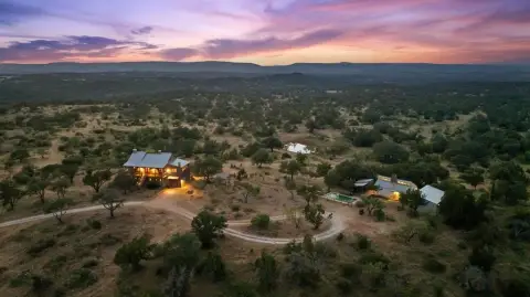 Fredericksburg Ranch with Conservation Easement