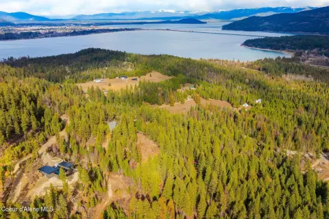 Sagle Land with Mountain Views