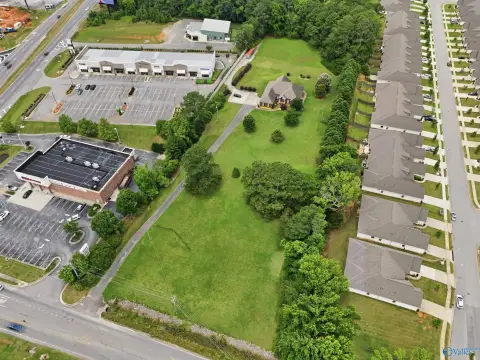 Commercial Land with Residential Structure