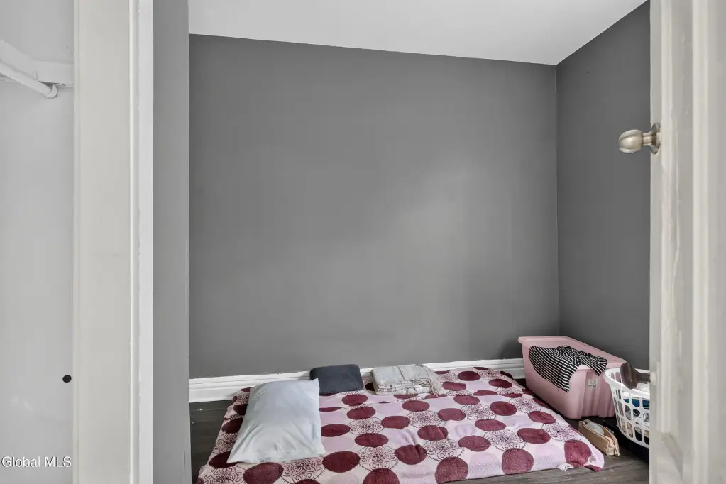 Picture 8