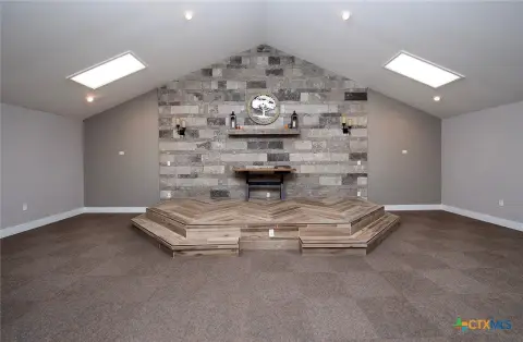 Versatile Property Near IH 35