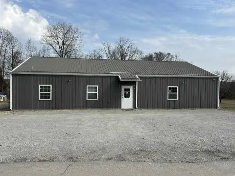 Adaptable Commercial Property in Yellville