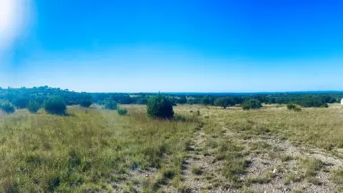 6.95 Acres with Metal Barn