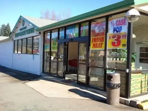 Thriving Supermarket in Southern Oregon