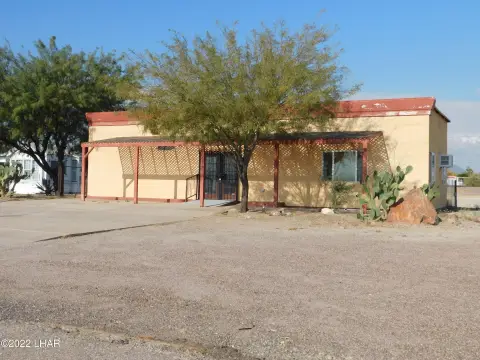Highway 60 Commercial Property