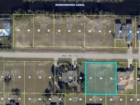 Three-Lot Building Site in Cape Coral