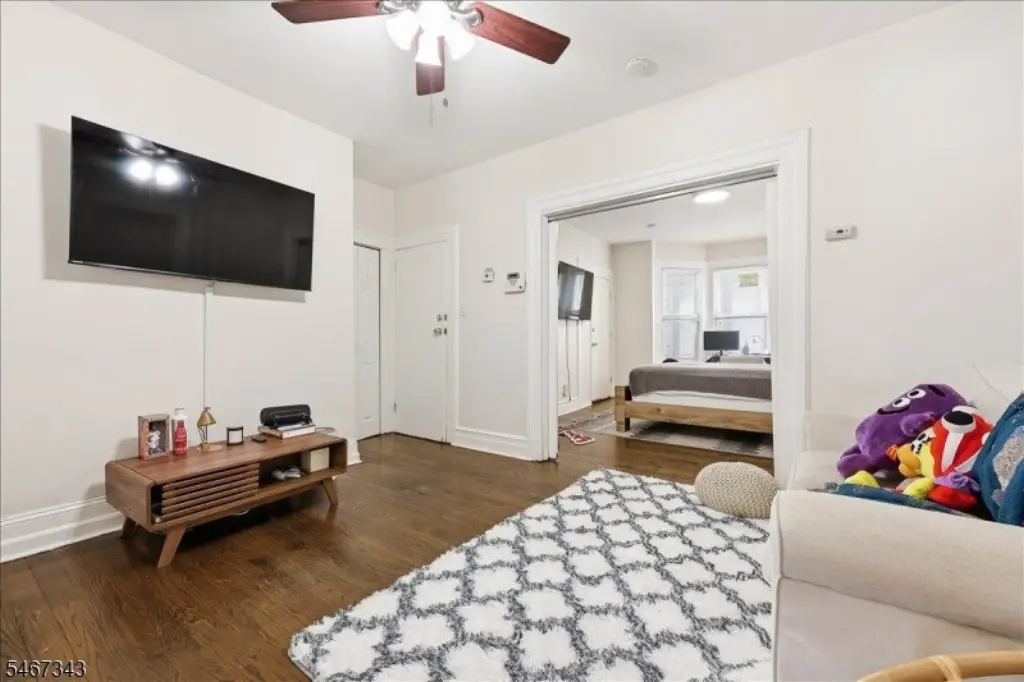 Picture 9