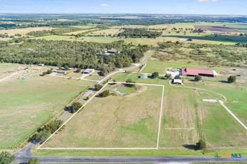 5.77 Acres in Holland ISD