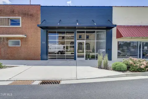 Remodeled Commercial Space, Johnson City