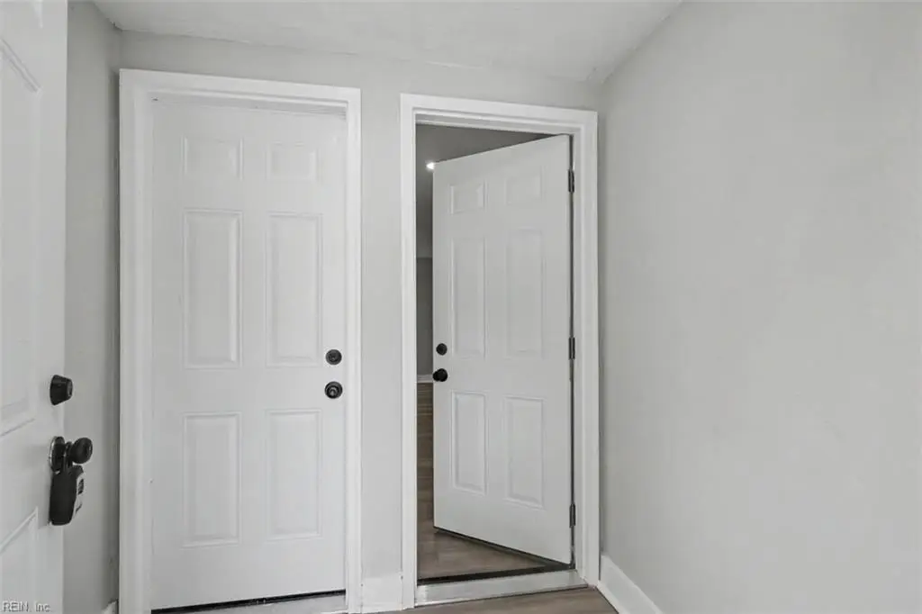 Picture 4