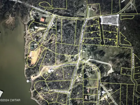 Tennessee River Accessible Land