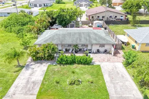 Cape Coral Duplex with Fenced Yards
