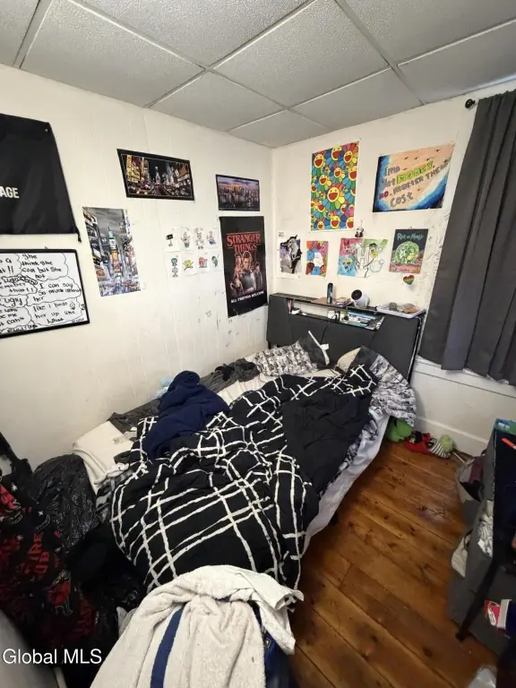 Picture 33